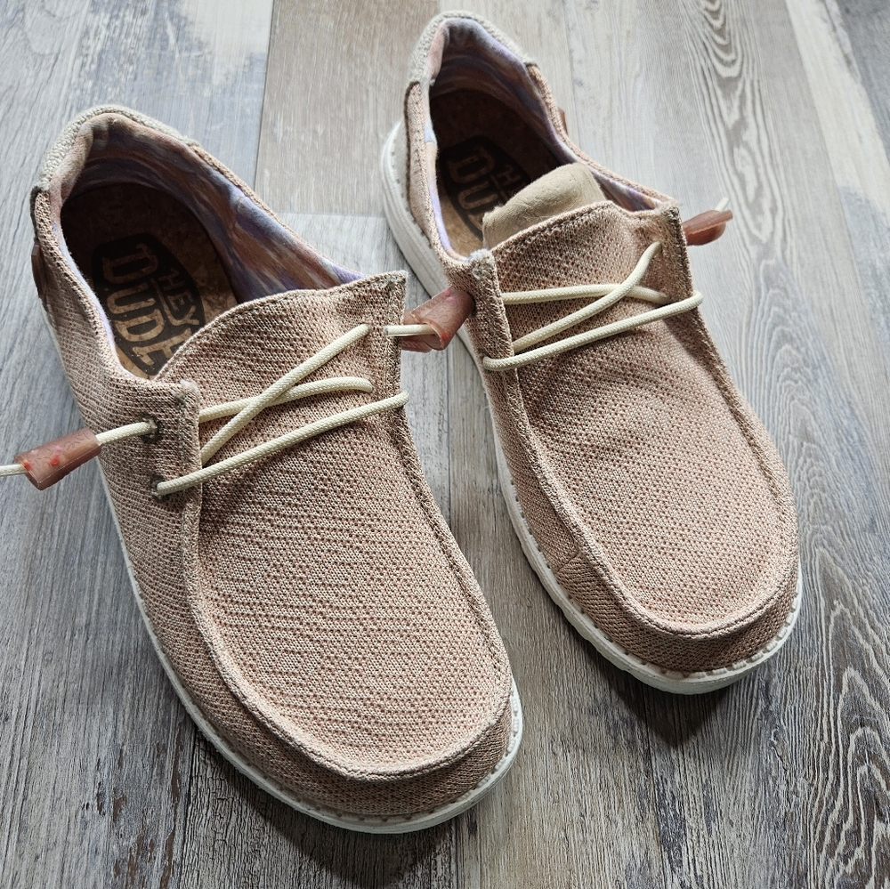 Hey Dude Wendy Knit 2 Women's 8 Loafer In Salt Pink